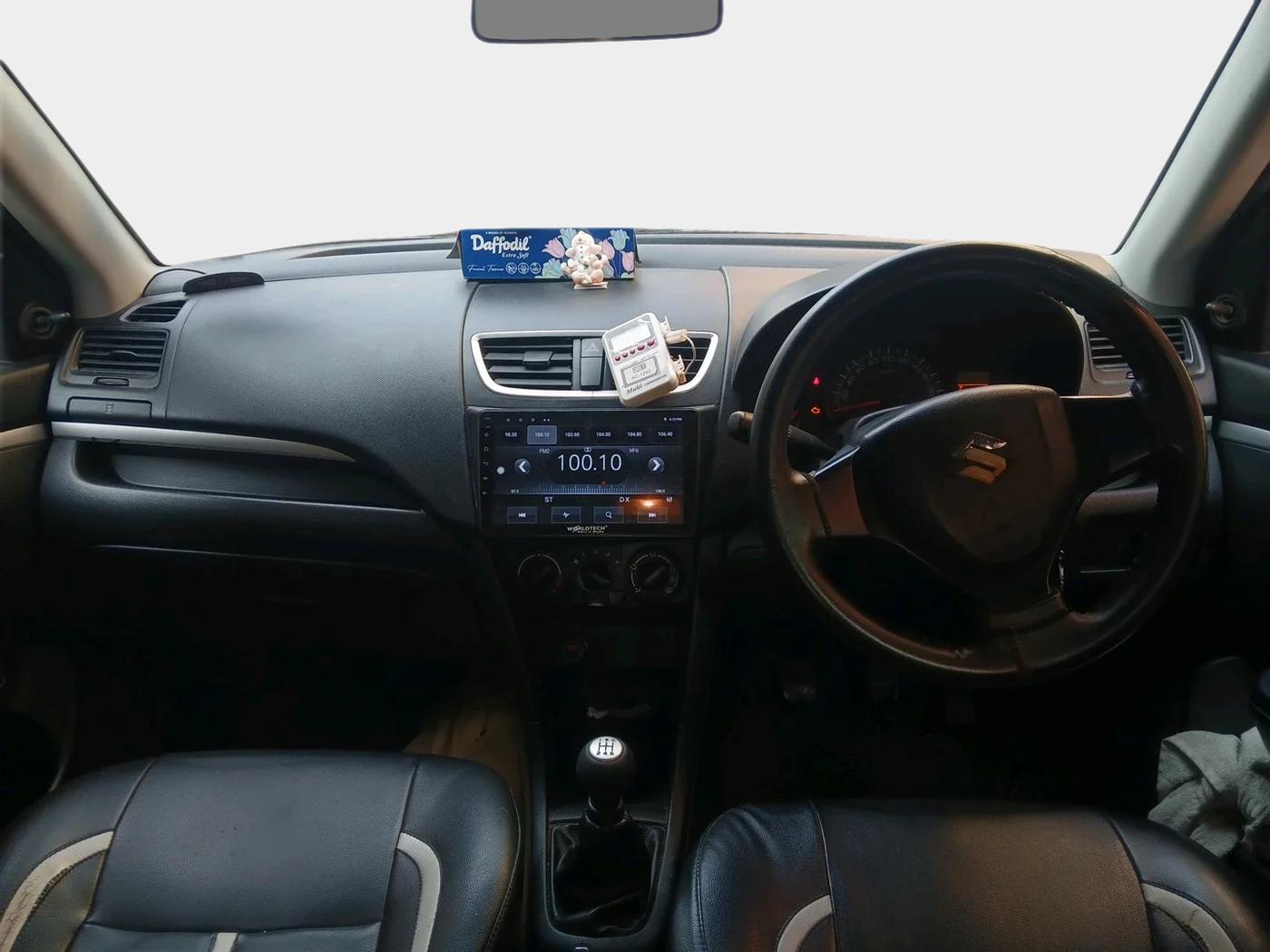 2015 Maruti Swift LXI, CNG, Manual, 69,316 km, interior
