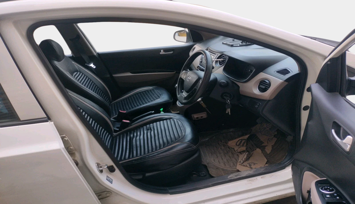 2015 Hyundai Grand i10 SPORTZ 1.2 KAPPA VTVT, Petrol, Manual, 37,073 km, interior