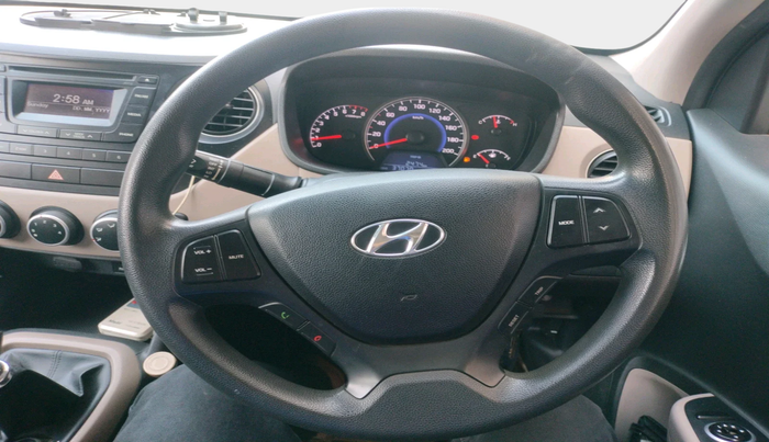 2015 Hyundai Grand i10 SPORTZ 1.2 KAPPA VTVT, Petrol, Manual, 37,073 km, interior