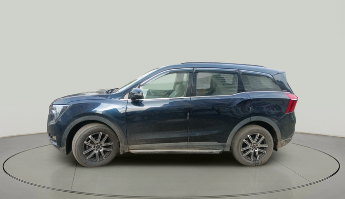 2024 Mahindra XUV700 AX 7 D MT 7 STR, Diesel, Manual, 32,847 km, exterior