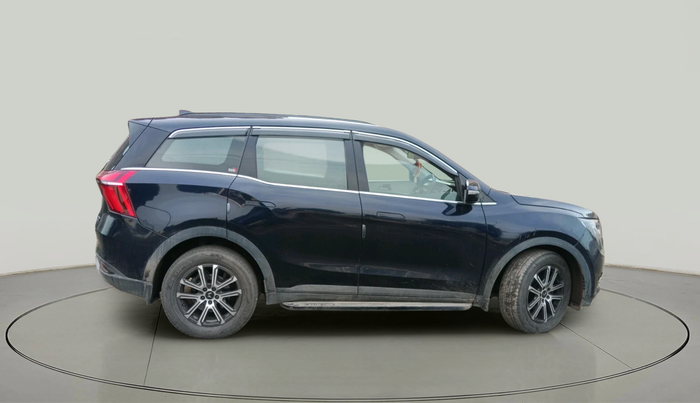 2024 Mahindra XUV700 AX 7 D MT 7 STR, Diesel, Manual, 32,847 km, exterior