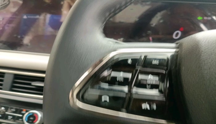 2024 Mahindra XUV700 AX 7 D MT 7 STR, Diesel, Manual, 32,847 km, interior