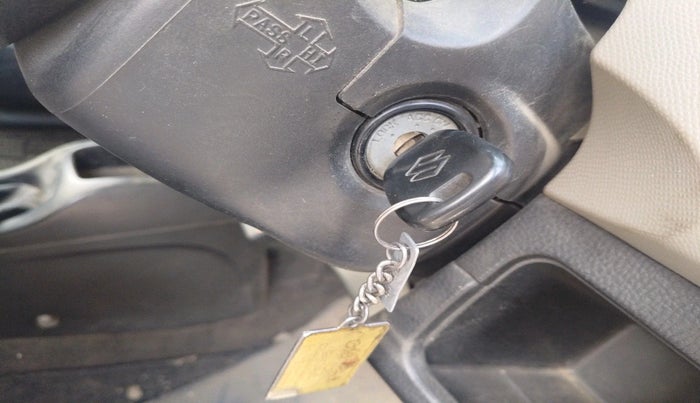 2014 Maruti Wagon R 1.0 LXI, Petrol, Manual, 67,321 km, interior