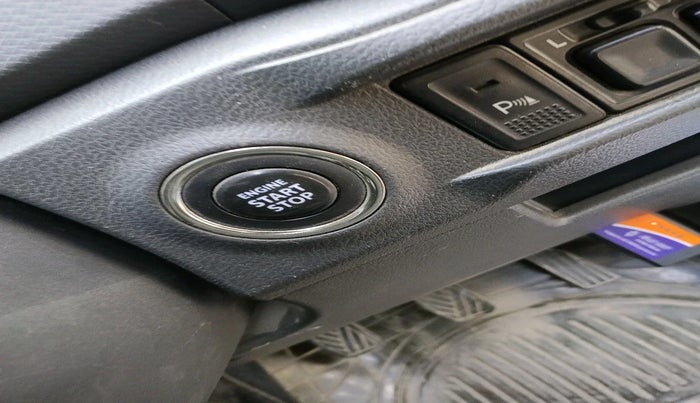 2016 Maruti Vitara Brezza ZDI PLUS, Diesel, Manual, 1,01,430 km, interior