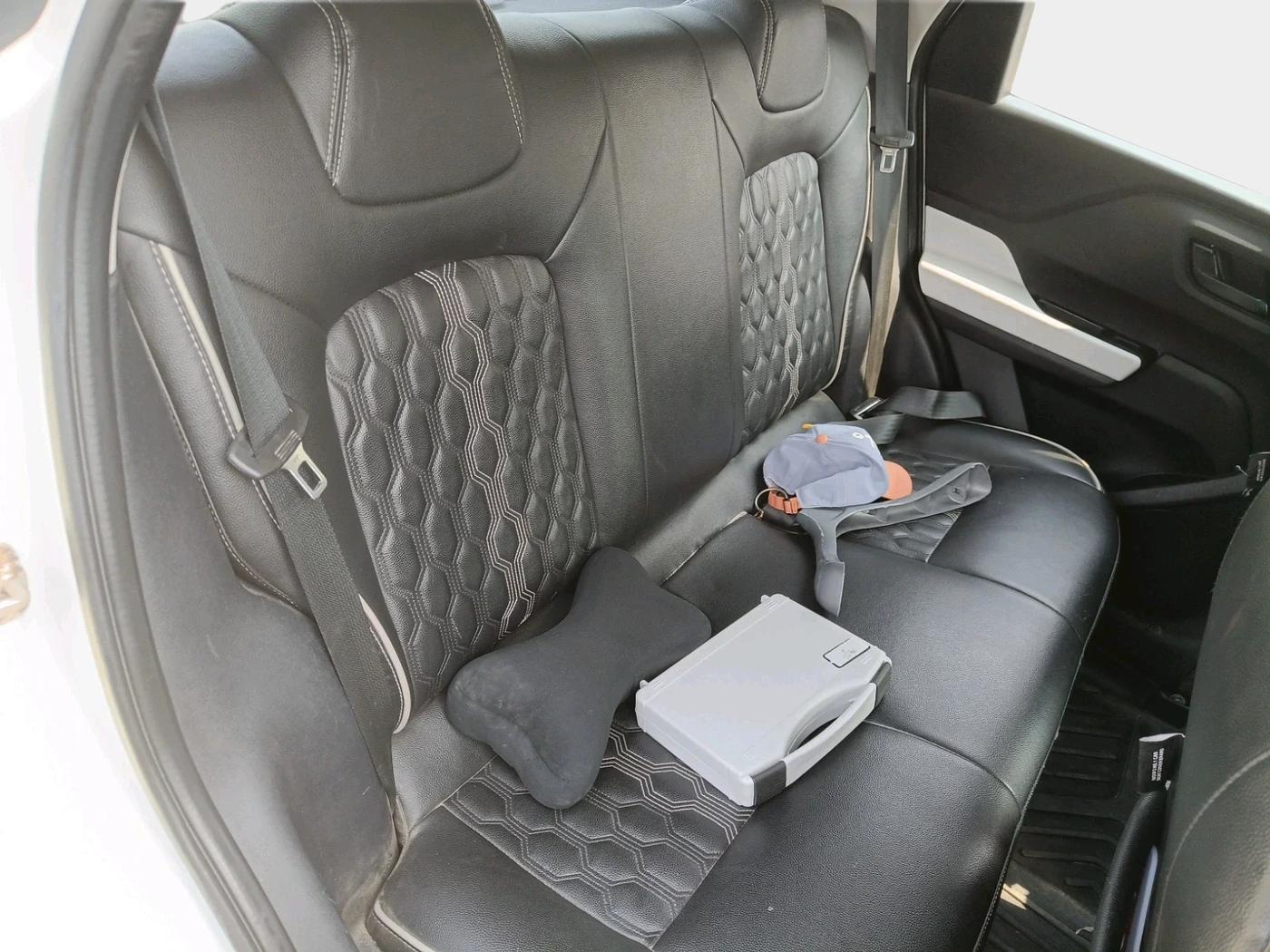 2022 Tata PUNCH ACCOMPLISHED MT, Petrol, Manual, 72,200 km, interior