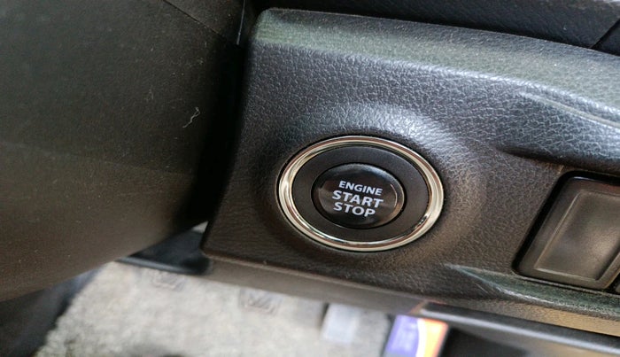 2018 Maruti Vitara Brezza ZDI PLUS, Diesel, Manual, 82,725 km, interior