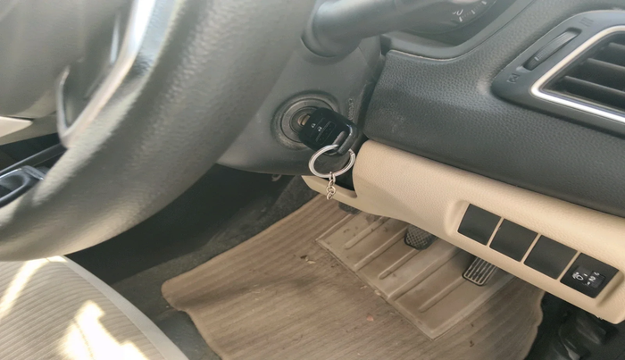 2022 Honda Amaze 1.2L I-VTEC S, Petrol, Manual, 49,521 km, interior