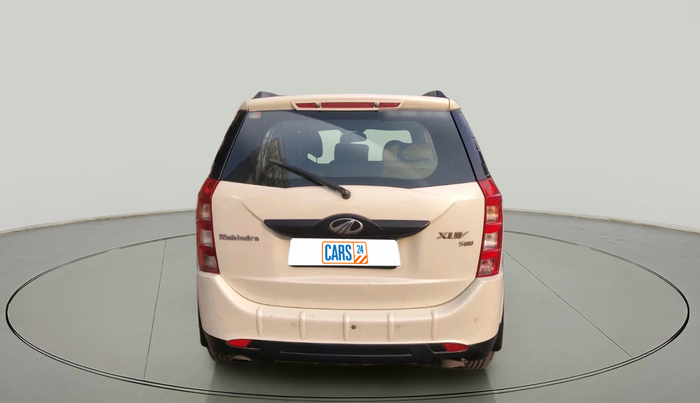 2016 Mahindra XUV500 W4 1.99, Diesel, Manual, 82,427 km, exterior