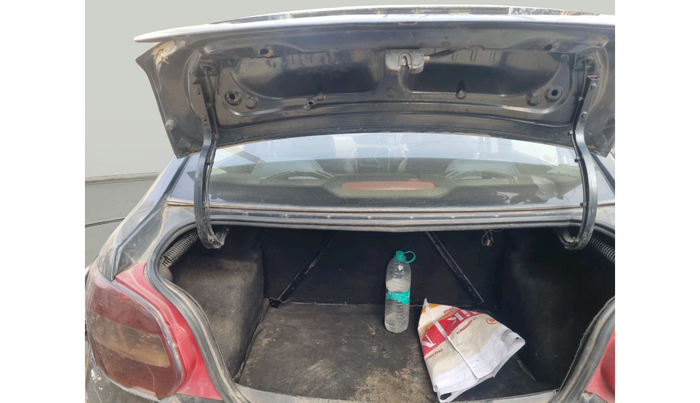 2016 Tata Zest XE 75PS DIESEL, Diesel, Manual, 1,18,625 km, exterior