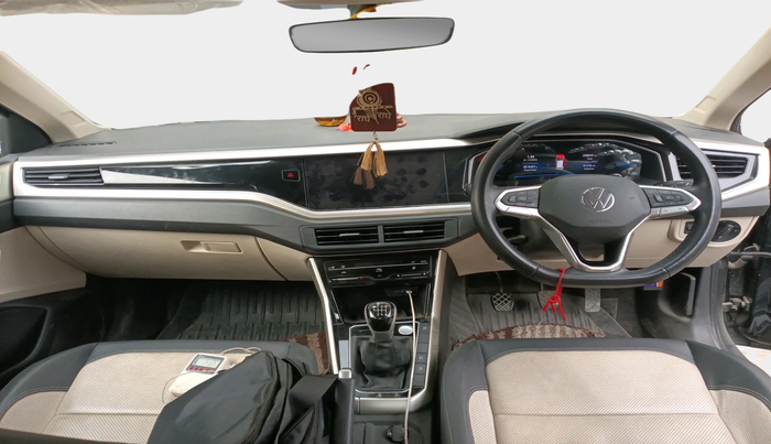 2023 Volkswagen VIRTUS TOPLINE TSI 1.0 MT, Petrol, Manual, 29,859 km, interior