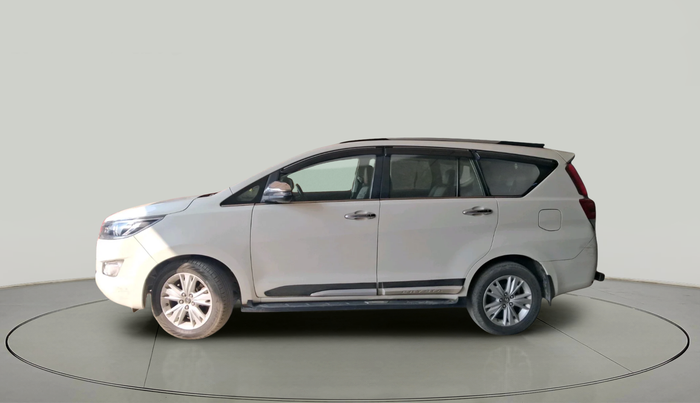 2020 Toyota Innova Crysta 2.4 ZX 7 STR, Diesel, Manual, 1,42,708 km, exterior