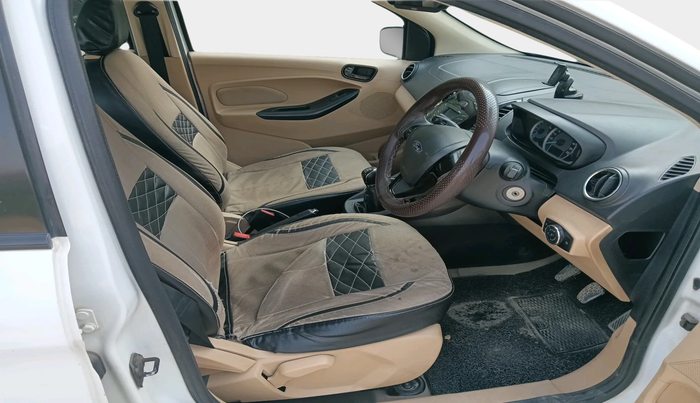 2017 Ford Figo Aspire TITANIUM 1.2 PETROL, Petrol, Manual, 1,13,366 km, interior