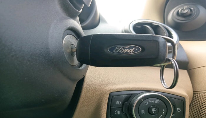 2017 Ford Figo Aspire TITANIUM 1.2 PETROL, Petrol, Manual, 1,13,366 km, interior