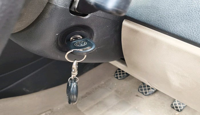 2011 Volkswagen Polo TRENDLINE 1.2L PETROL, Petrol, Manual, 57,069 km, interior