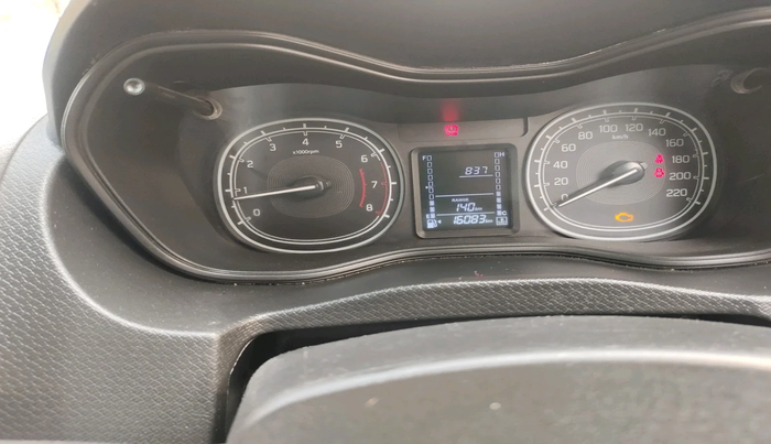 2022 Maruti BREZZA VXI, Petrol, Manual, 16,083 km, interior