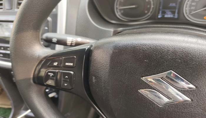 2022 Maruti BREZZA VXI, Petrol, Manual, 16,083 km, interior