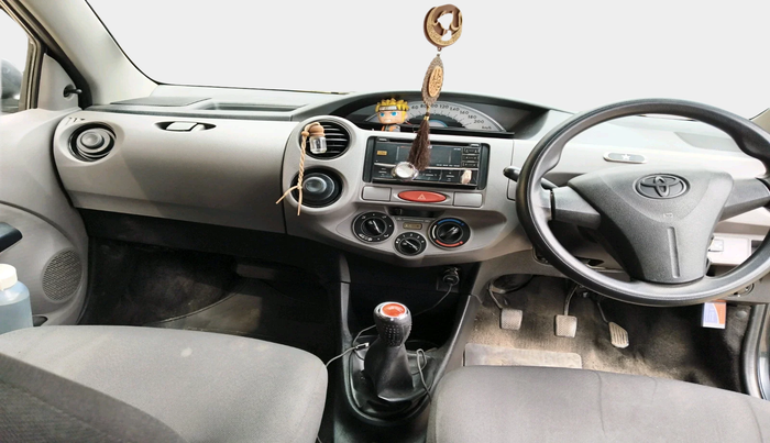 2011 Toyota Etios Liva G, Petrol, Manual, 87,637 km, interior
