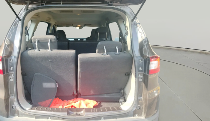 2022 Renault TRIBER RXZ AMT, Petrol, Automatic, 39,078 km, exterior