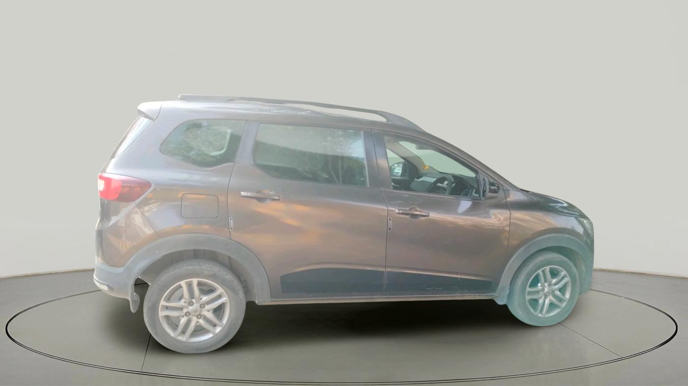 2022 Renault TRIBER RXZ AMT, Petrol, Automatic, 40,000 km, exterior