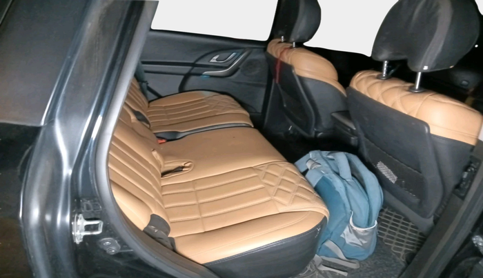 2019 Mahindra XUV500 W7 AT, Diesel, Automatic, 59,751 km, interior
