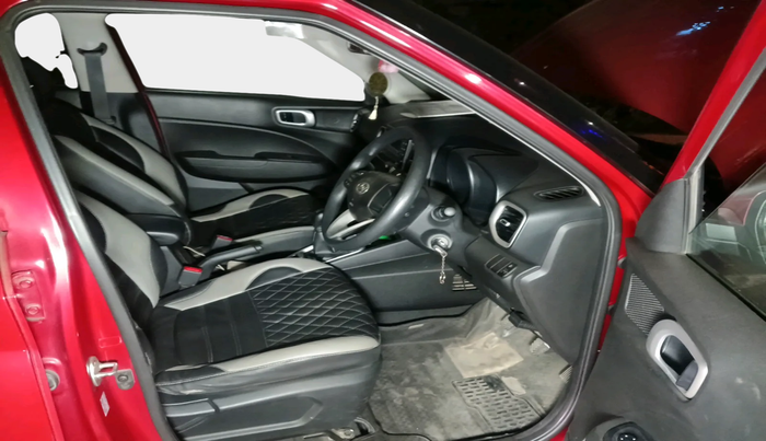 2020 Hyundai VENUE S 1.2, Petrol, Manual, 39,709 km, interior