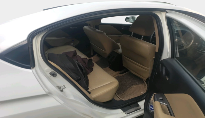 2016 Honda City 1.5L I-VTEC V MT, Petrol, Manual, 1,02,332 km, interior