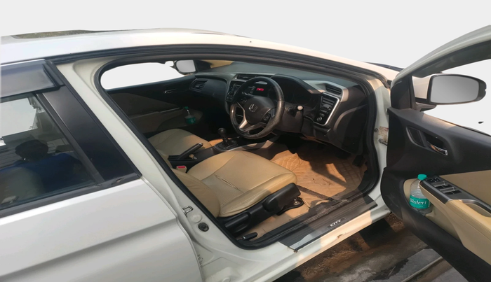 2016 Honda City 1.5L I-VTEC V MT, Petrol, Manual, 1,02,332 km, interior
