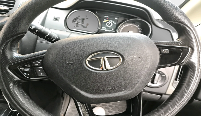 2018 Tata Hexa XMA 4X2 7 STR, Diesel, Automatic, 66,814 km, interior