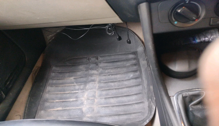 2014 Volkswagen Polo COMFORTLINE 1.2L PETROL, Petrol, Manual, 13,098 km, interior