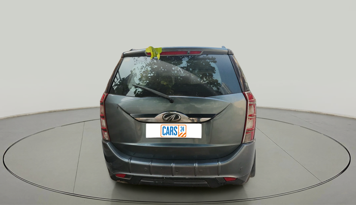 2017 Mahindra XUV500 W6, Diesel, Manual, 77,771 km, exterior