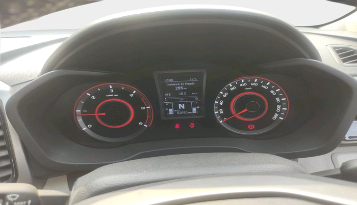 2019 Mahindra XUV300 W8 1.5 DIESEL, Diesel, Manual, 82,890 km, interior
