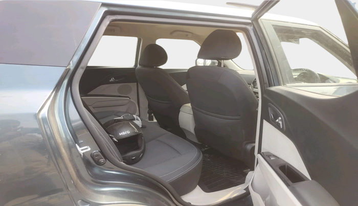 2019 Mahindra XUV300 W8 1.5 DIESEL, Diesel, Manual, 82,890 km, interior