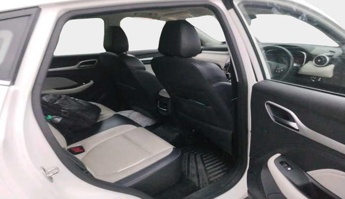 2023 MG ASTOR SAVVY 1.5 CVT, Petrol, Automatic, 40,586 km, interior