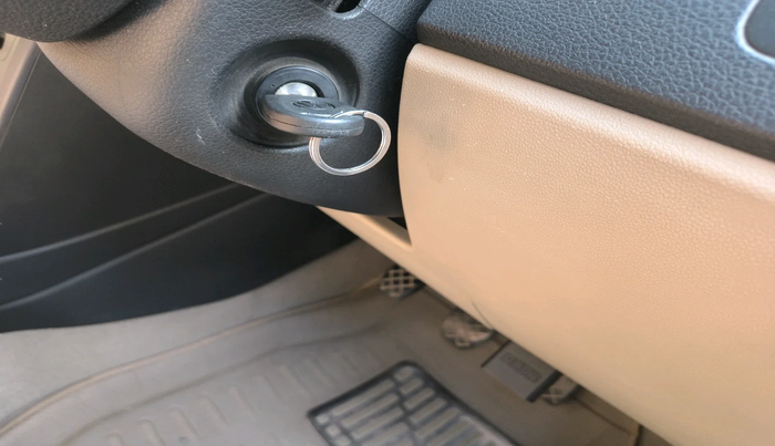 2011 Volkswagen Polo COMFORTLINE 1.2L PETROL, Petrol, Manual, 75,653 km, interior