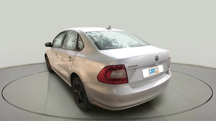 2014 Skoda Rapid ELEGANCE 1.6 MPI MT, Petrol, Manual, 70,204 km, exterior