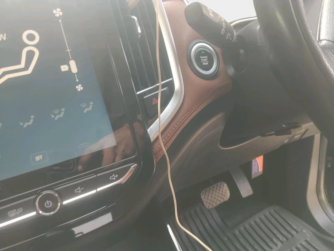 2020 MG HECTOR PLUS SHARP 1.5 PETROL TURBO DCT 6-STR, Petrol, Automatic, 1,00,406 km, interior