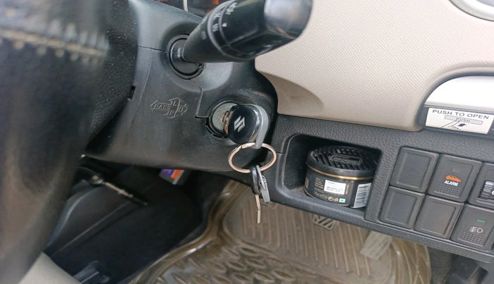 2013 Maruti Wagon R 1.0 VXI, Petrol, Manual, 30,866 km, interior