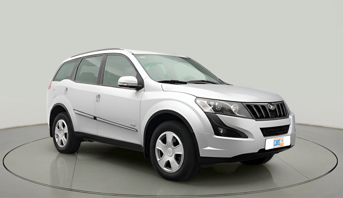 2016 Mahindra XUV500 W6 1.99, Diesel, Manual, 90,287 km, exterior