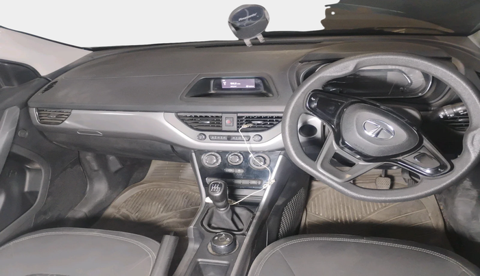 2023 Tata NEXON XM PETROL, Petrol, Manual, 10,724 km, interior