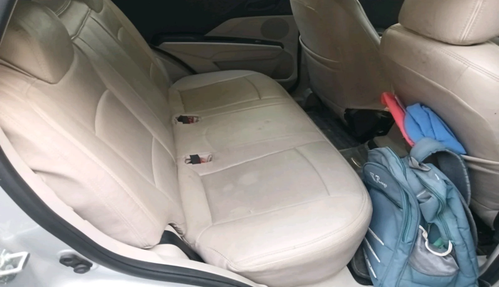 2022 Mahindra XUV300 W4 1.2 PETROL, Petrol, Manual, 47,550 km, interior