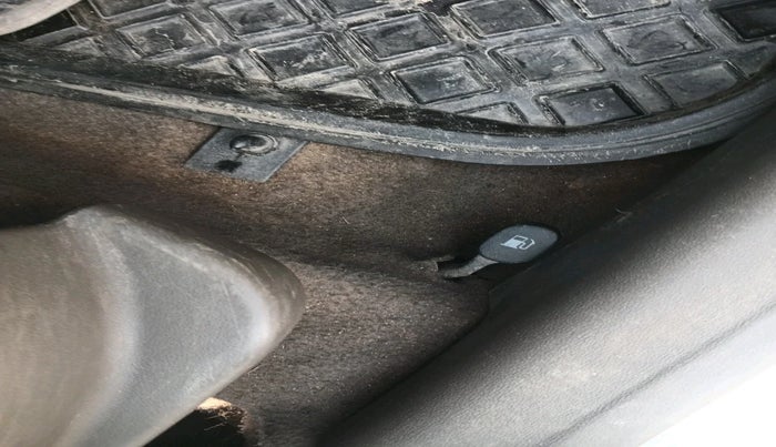 2014 Hyundai i10 SPORTZ 1.1, Petrol, Manual, 57,026 km, interior