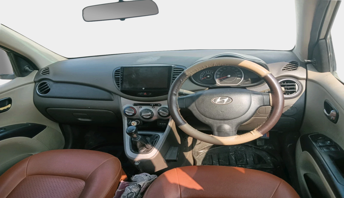 2014 Hyundai i10 SPORTZ 1.1, Petrol, Manual, 57,026 km, interior