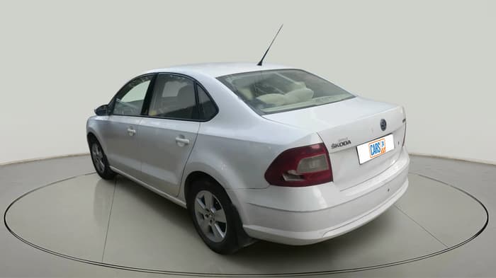 2017 Skoda Rapid AMBITION 1.6 MPI MT, CNG, Manual, 1,44,148 km, exterior