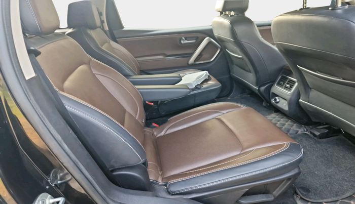 2023 Mahindra SCORPIO-N Z8 L PETROL AT 6 STR, Petrol, Automatic, 46,358 km, interior