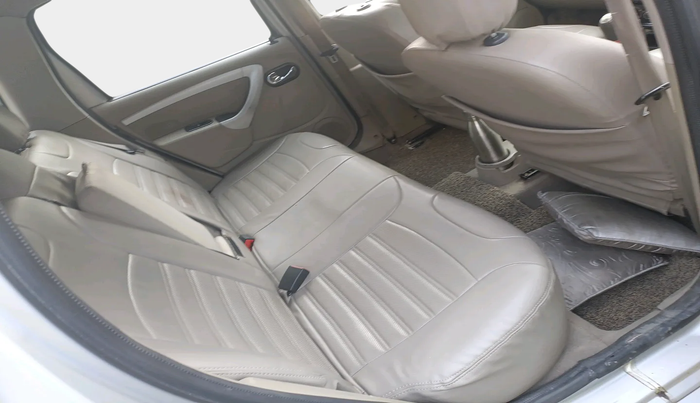 2016 Nissan Terrano XL (D), Diesel, Manual, 1,60,212 km, interior