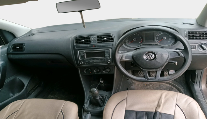 2016 Volkswagen Polo COMFORTLINE 1.2L, Petrol, Manual, 81,050 km, interior