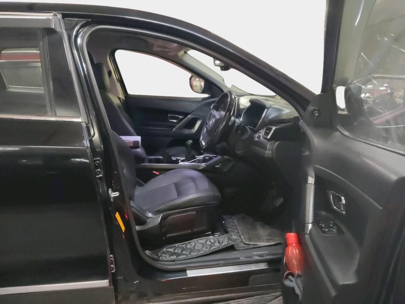 2020 Tata Harrier XZ 2.0L DARK EDITION, Diesel, Manual, 83,101 km, interior