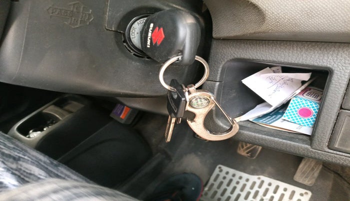 2011 Maruti Wagon R 1.0 VXI, Petrol, Manual, 1,60,663 km, interior