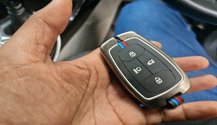 2021 Tata NEXON XZ PLUS DIESEL SUNROOF, Diesel, Manual, 81,408 km, interior