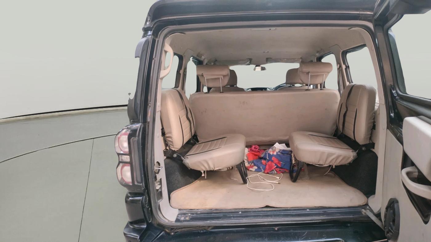 2017 Mahindra Scorpio S4 PLUS 1.99 INTELLI-HYBRID, Diesel, Manual, 66,890 km, exterior